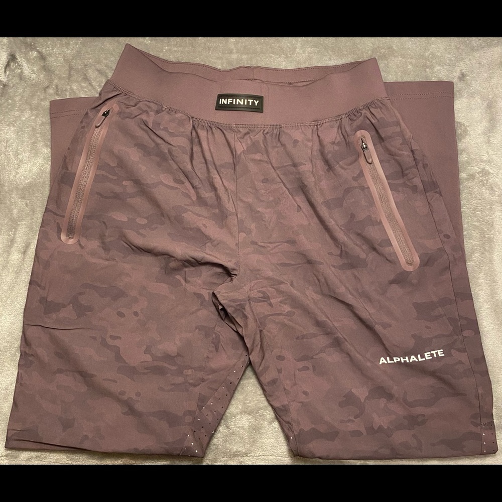 Alphalete Infinity Tech Joggers